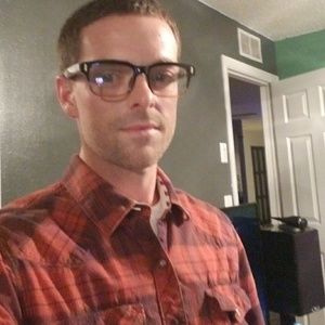 Vans men long sleeve shirt .